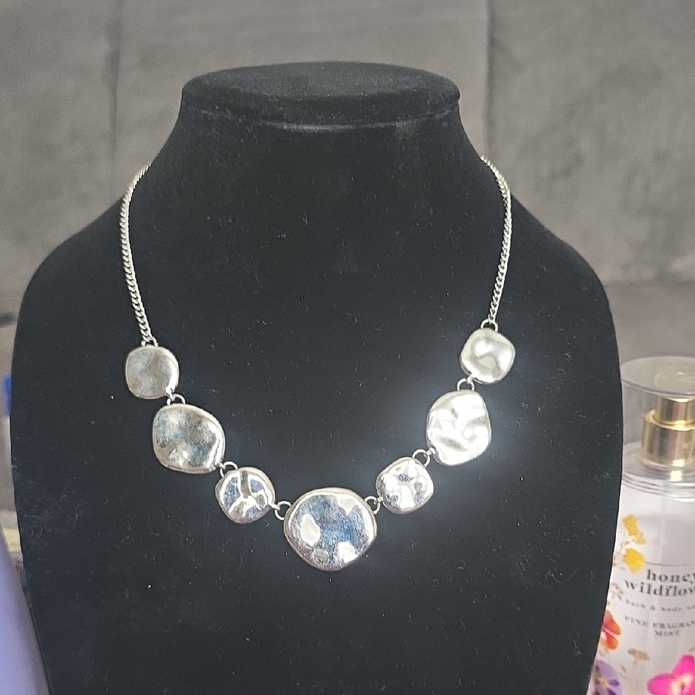 Liz Claiborne Silver Hammered Disc Statement Necklace
